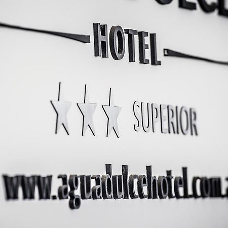 Agua Dulce Hotel Тандил Экстерьер фото