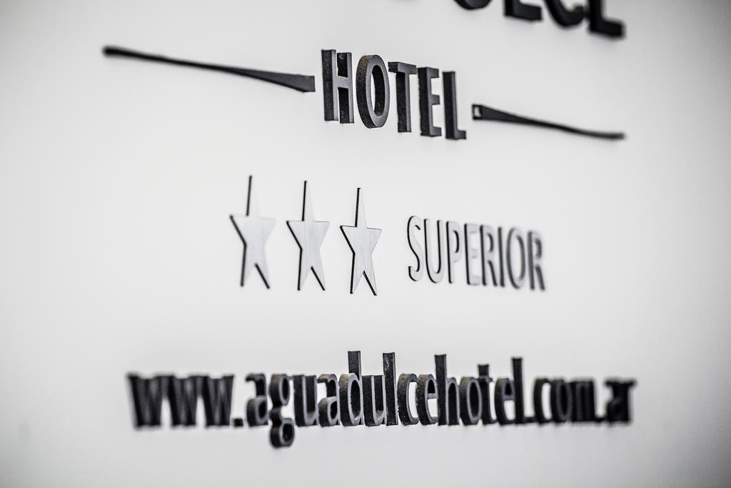 Agua Dulce Hotel Тандил Экстерьер фото